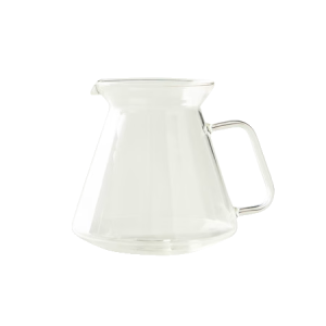 Origami Glass Server 710ml läpinäkyvä lasinen kaadin valkoisella taustalla