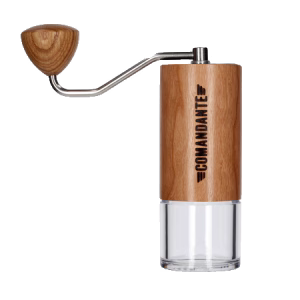 Comandante C40 MK4 Nitro Blade American Cherry käsimylly ruskeana